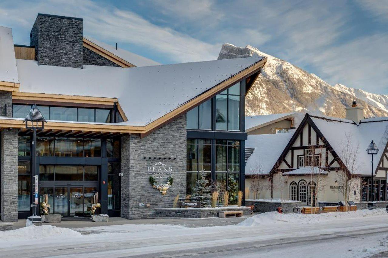 Peaks Hotel And Suites Banff Exterior foto